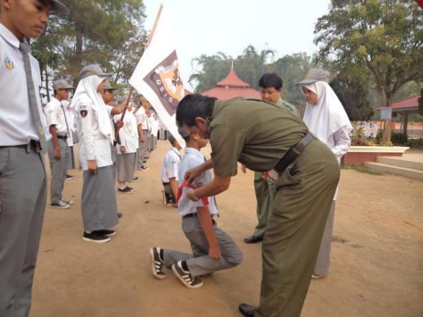 Kepala Sekolah Lantik Pengurus OSIS dan MPK TP. 2015/ 2016
