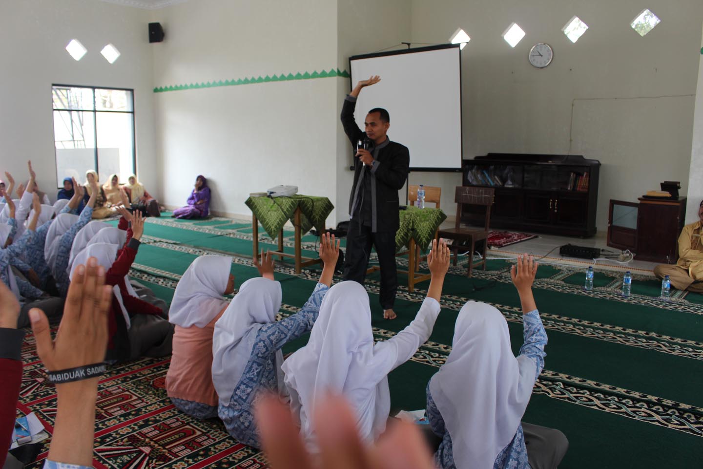 SMAN 1 Ampek Angkek adakan Muhasabah bagi siswa Kelas XII