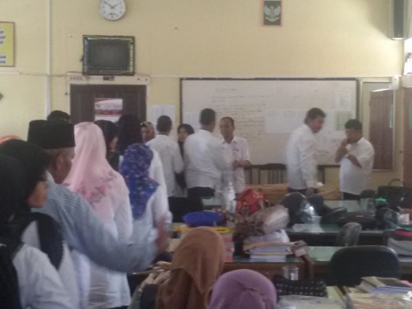 SMAN 1 Ampek Angkek Lepas Calon Jemaah Haji