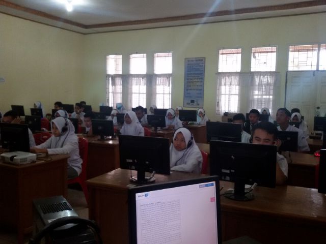 SMAN 1 Ampek Angkek adakan Simulasi UNBK