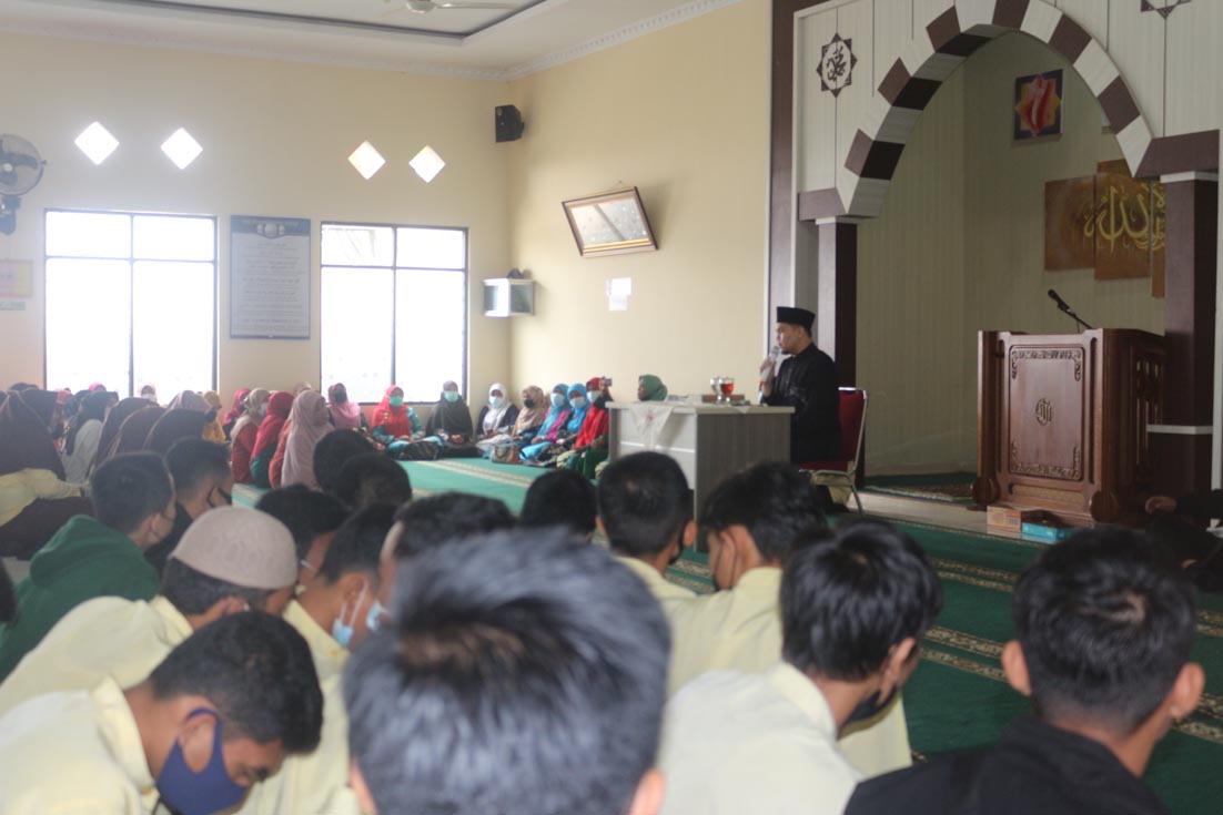 SMAN 1 Ampek Angkek Mengadakan Muhasabah dan Pertemuan Kelas XII dalam Mempersiapkan Ujian Satuan Pendidikan