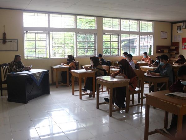 Kelas XII TP. 2021/2022 Melaksanakan Ujian Satuan Pendidikan (USP) pada tanggal 14 s/d 21 Maret 2022