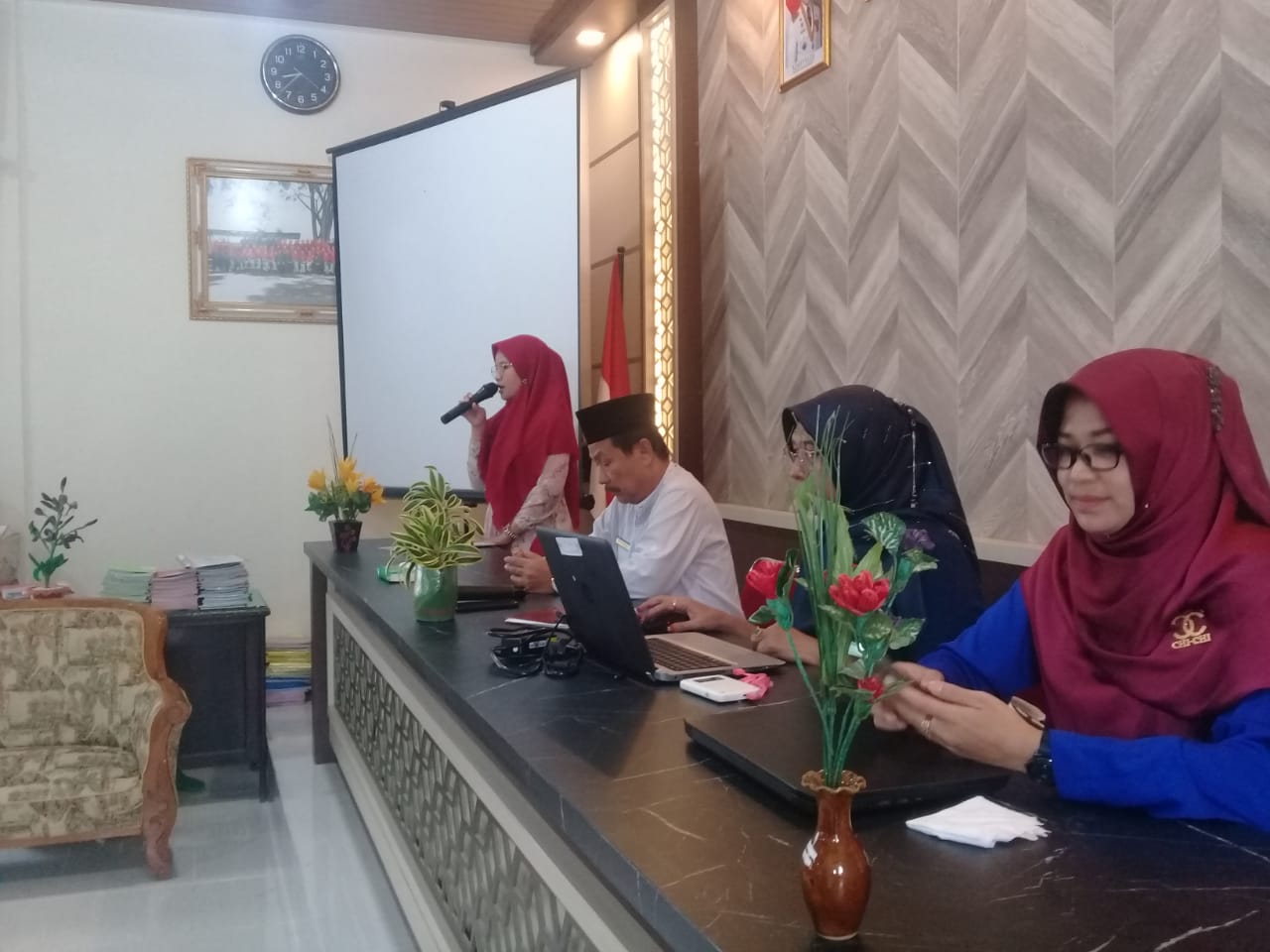 SMAN 1 Ampek Angkek Mengadakan Workshop e-Kinerja/ SKP dan Sosialisasi Peningkatan Kompetensi Tendik