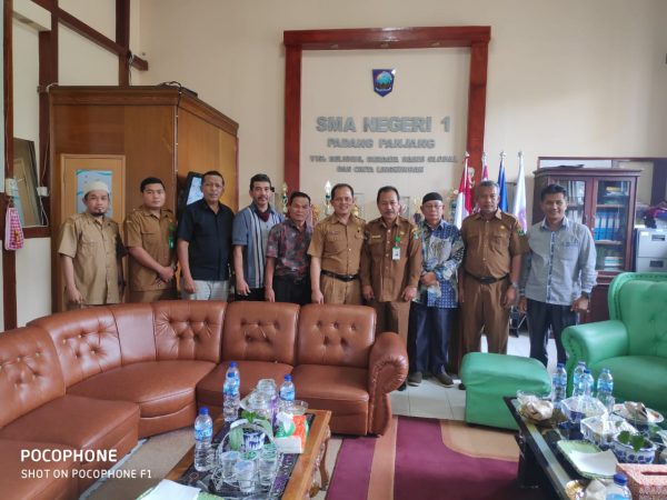 SMAN 1 Ampek Angkek  Melakukan Studi Tiru ke SMAN 1 Padang Panjang dan SMAN 5 Payakumbuh dibidang Pondok Tahfizd dan Sekolah Boarding school
