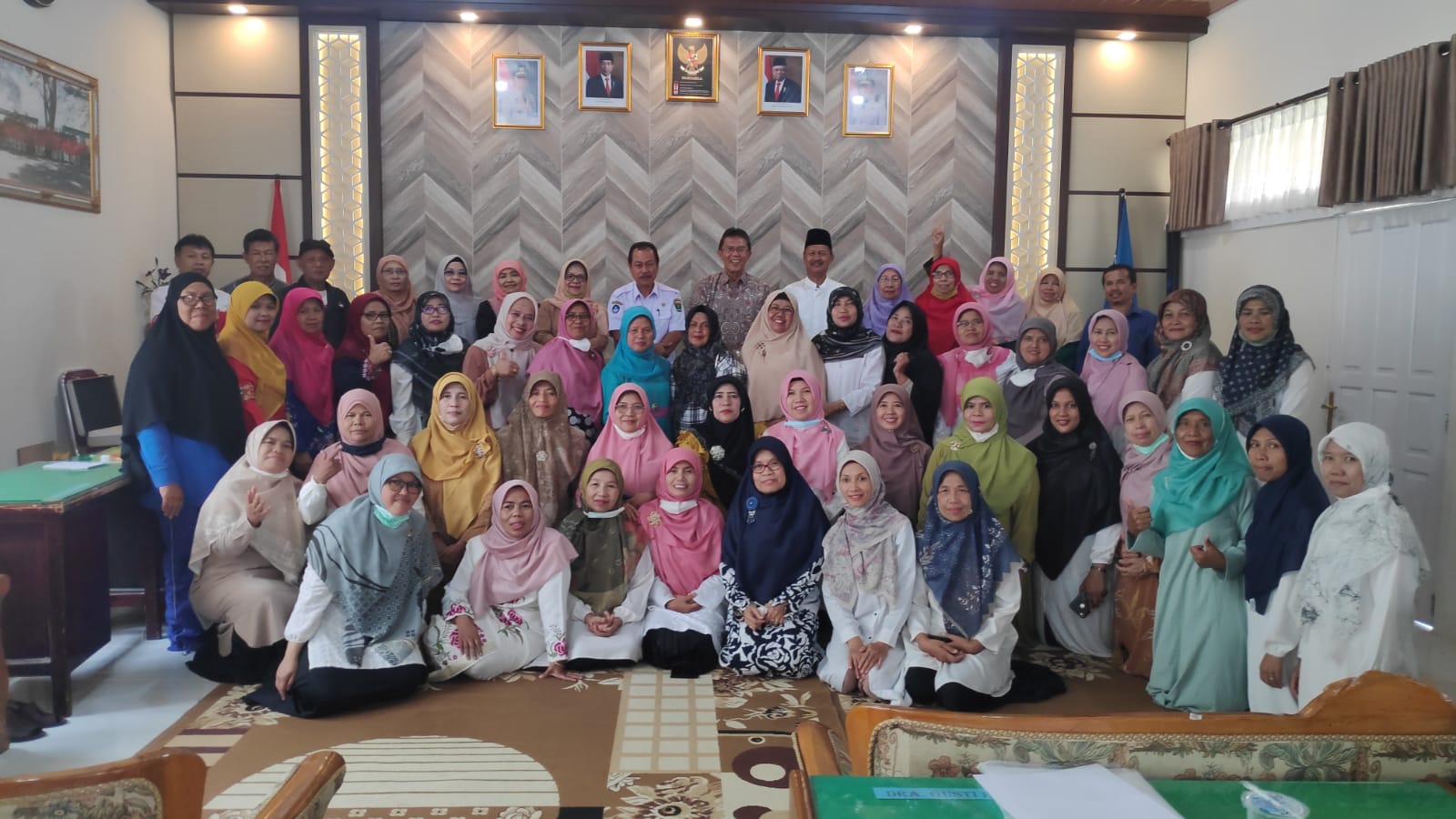 SMAN 1 Ampek Angkek Silaturrahmi dengan Guru yang sudah Purna Tugas