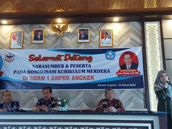 SMAN 1 Ampek Angkek Mengadakan Sosialisasi Kurikulum Merdeka