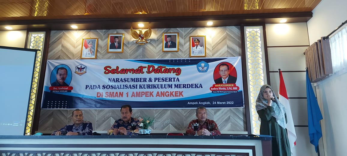 SMAN 1 Ampek Angkek Mengadakan Sosialisasi Kurikulum Merdeka