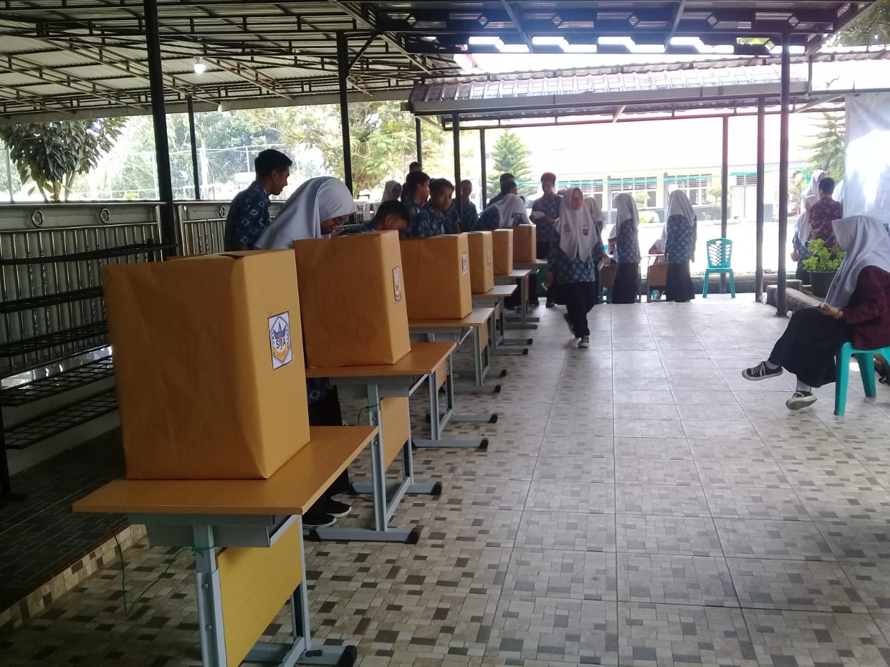 OSIS SMAN 1 Ampek Angkek Mengadakan Pesta Demokrasi dalam Pemilihan Pengurus TP. 2022/2023