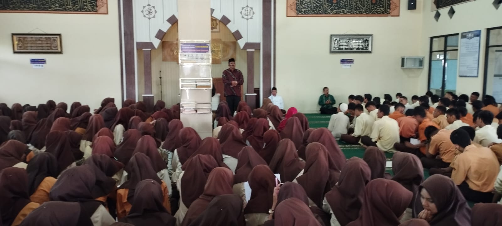 SMA NEGERI 1 AMPEK ANGKEK MEMPERINGATI ISRA’ MI’RAJ NABI MUHAMMAD SAW 1444 HIJRIAH