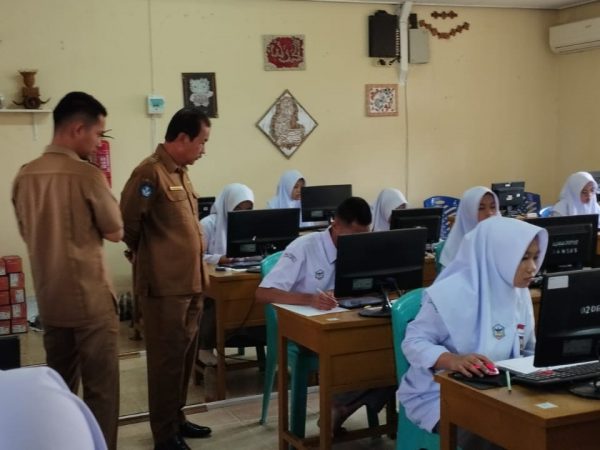 SMA Negeri 1 Ampek Angkek Melaksanakan Tes Diagnostik untuk siswa Kelas X TP. 2023/2024