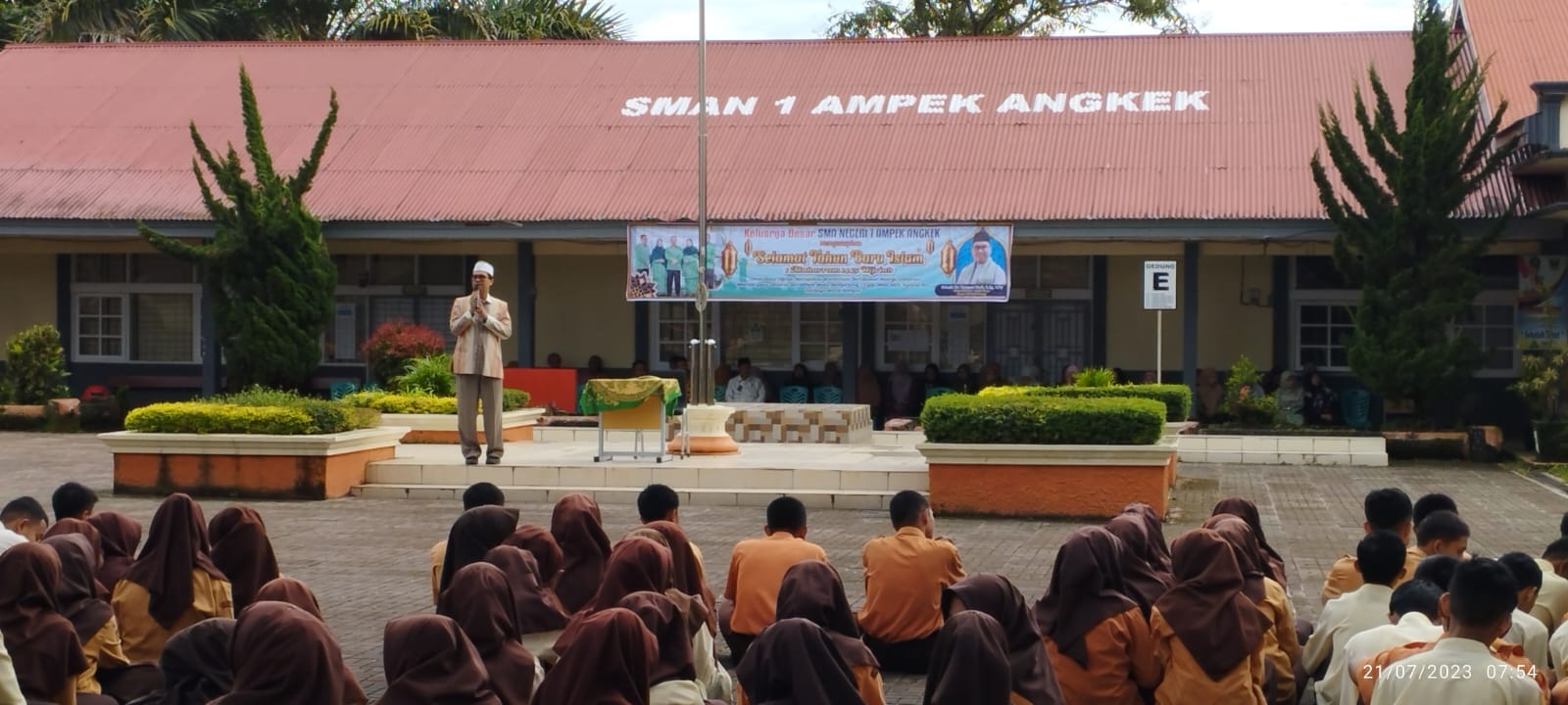 SMA Negeri 1 Ampek Angkek Memperingati 1 Muharram 1445 Hijriah