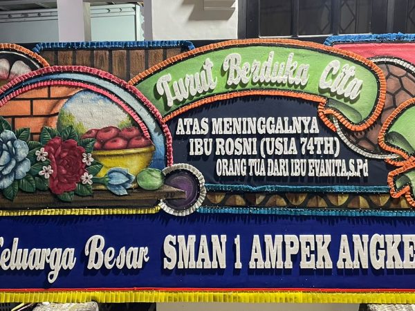 Berita duka cita atas berpulangnya orang tua dari Ibu Evanita, S.Pd  (Guru Mapel Ekonomi SMA Negeri 1 Ampek Angkek