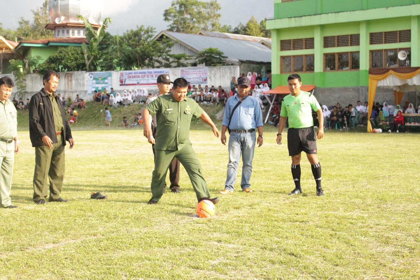 SMAN 1 Ampek Angkek adakan turnamen SMANIVA CUP III