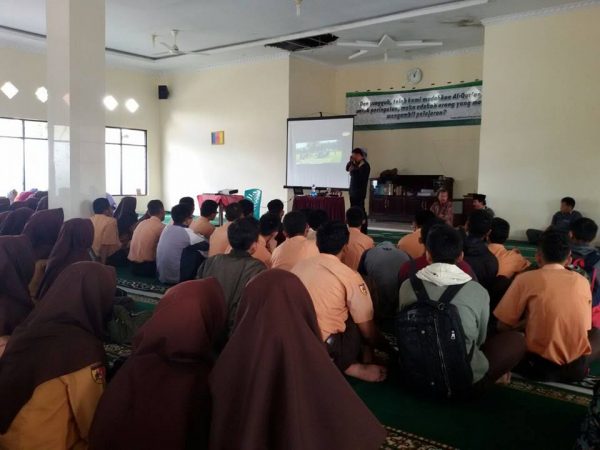 SMAN 1 Ampek Angkek Mengadakan Muhasabah bagi siswa Kelas XII