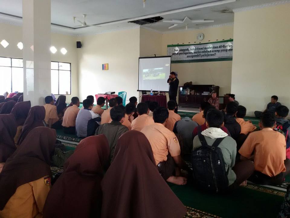 SMAN 1 Ampek Angkek Mengadakan Muhasabah bagi siswa Kelas XII