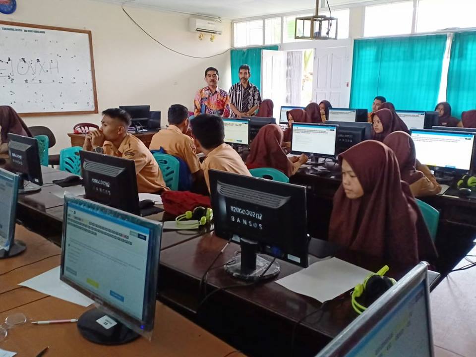 Dinas Pendidikan Propinsi Sumatera Barat Melakukan Monitoring Pra UNBK di SMAN 1 Ampek Angkek