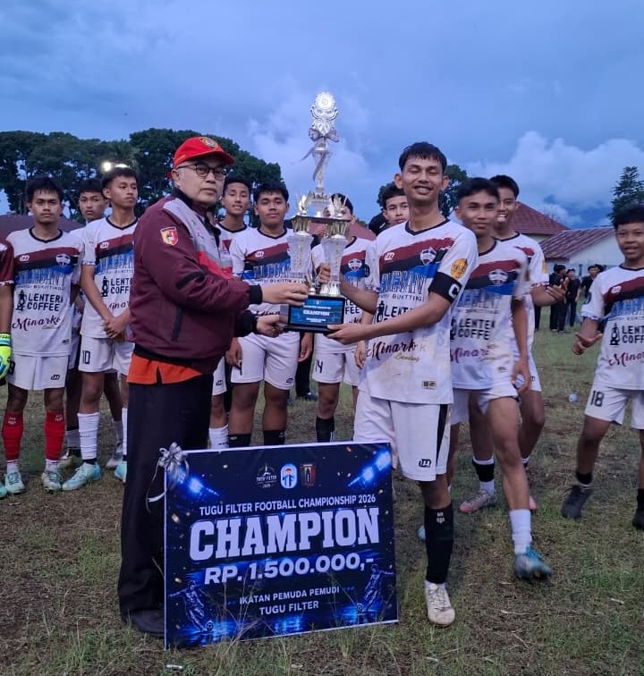 SMA Negeri 1 Ampek Angkek raih Juara Pada laga pertandingan sepak bola yang diadakan oleh Pemuda Tugu Filter Gadut SMA Negeri 1 Ampek Angkek raih Juara Pada laga pertandingan sepak bola yang diadakan oleh Pemuda Tugu Filter Gadut
